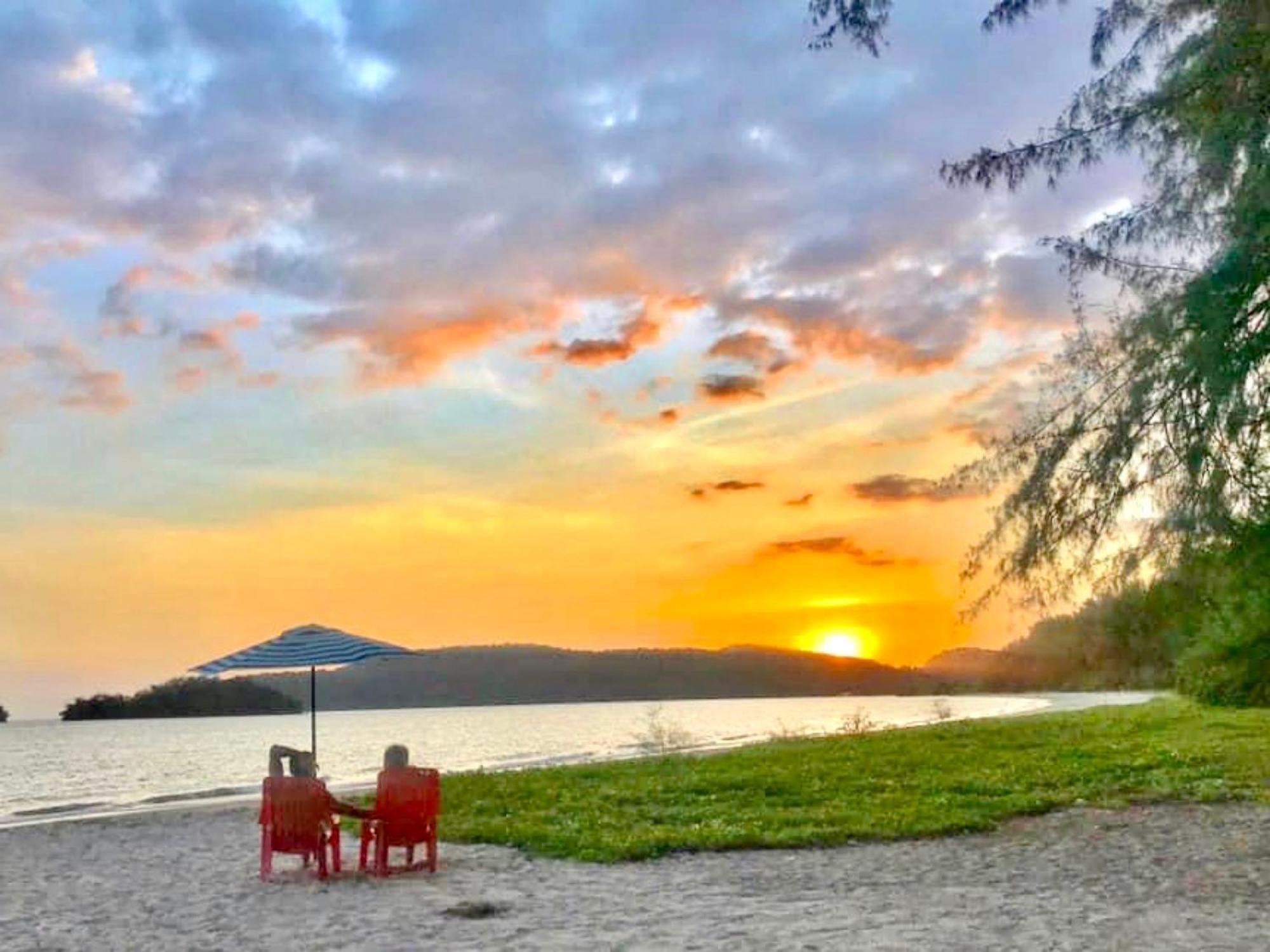 แซนด์ บีช บังกาโลว์ Hotel หาดคลองม่วง ภายนอก รูปภาพ
